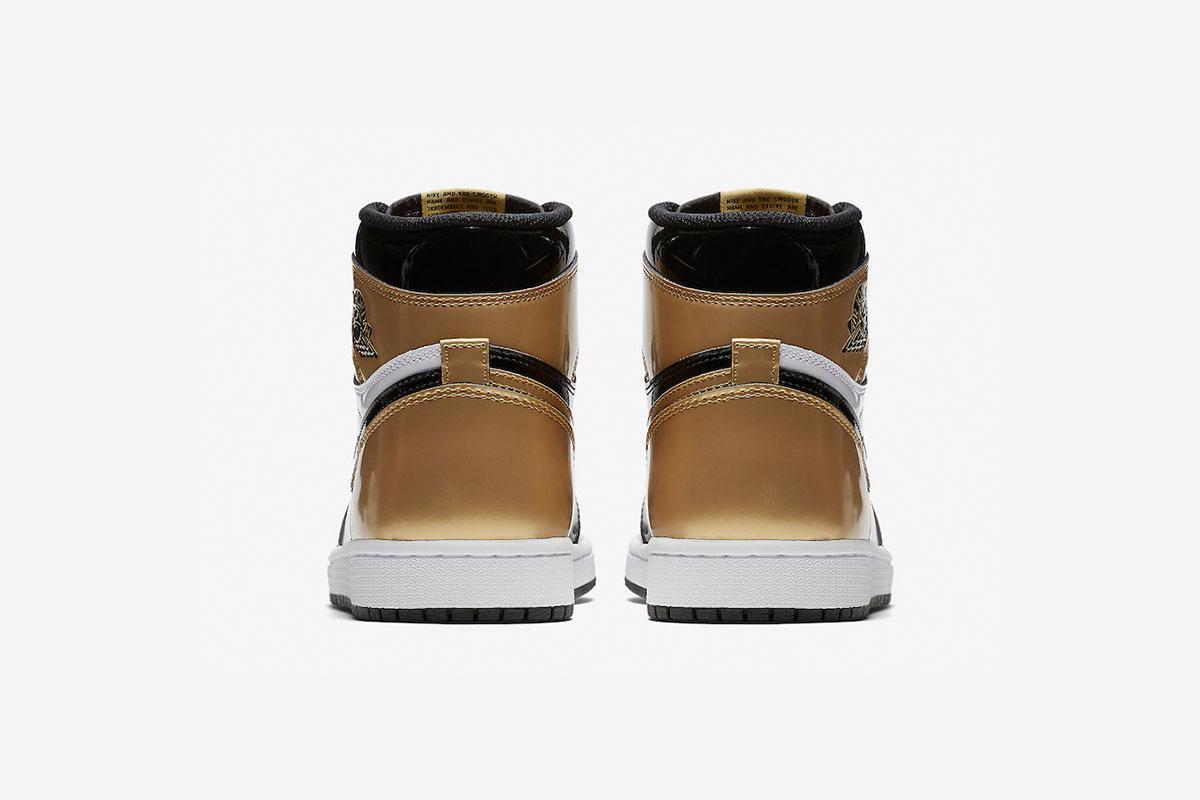 Nike air jordan deals 1 retro high og gold toe